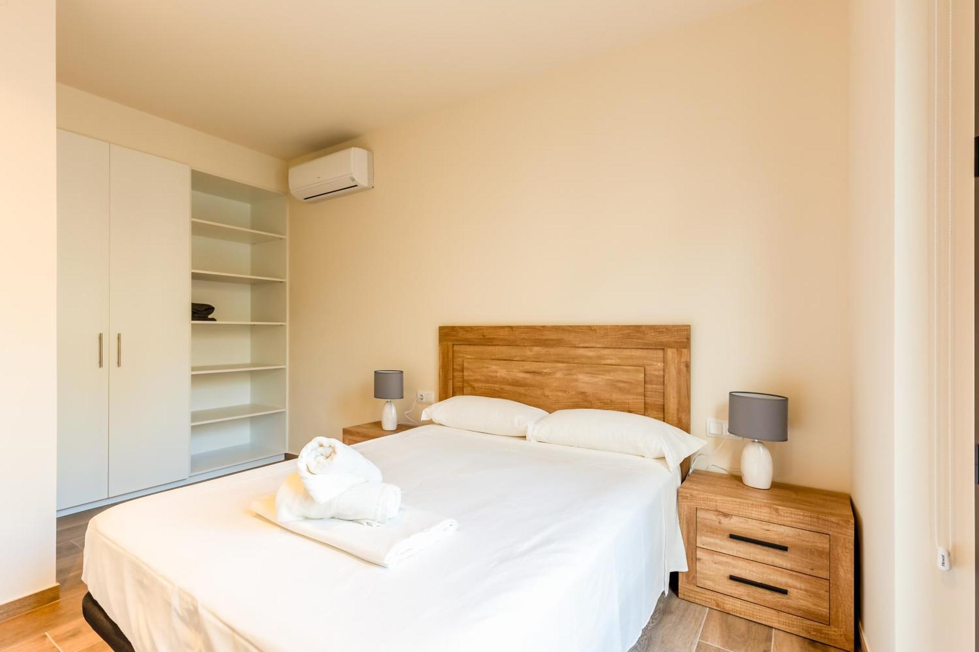 Can Cintet 1 Apartamento En La Plaza De 베살루 외부 사진