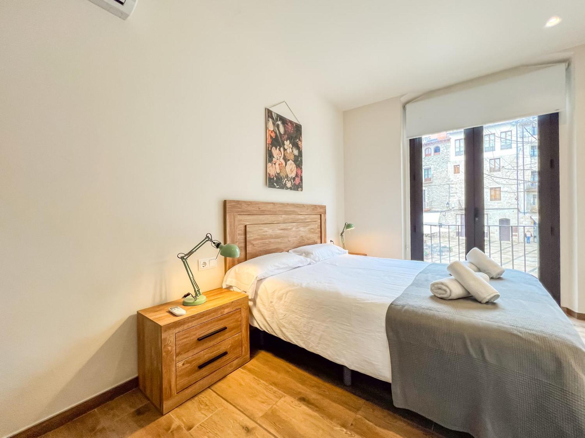 Can Cintet 1 Apartamento En La Plaza De 베살루 외부 사진